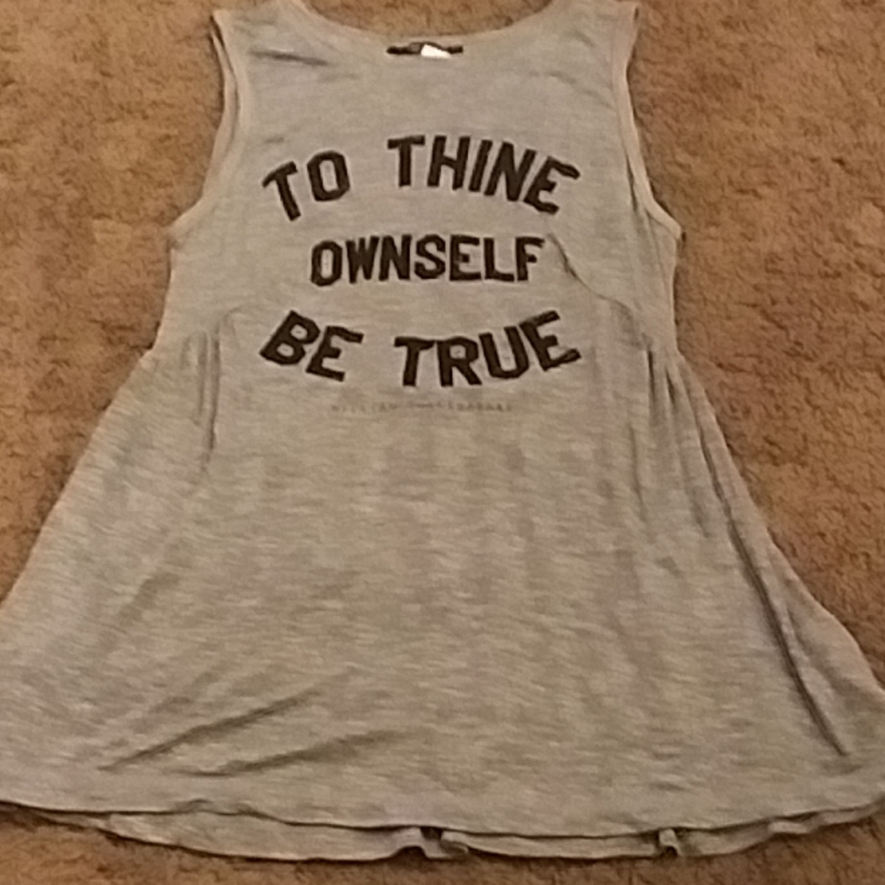 Cute gray top